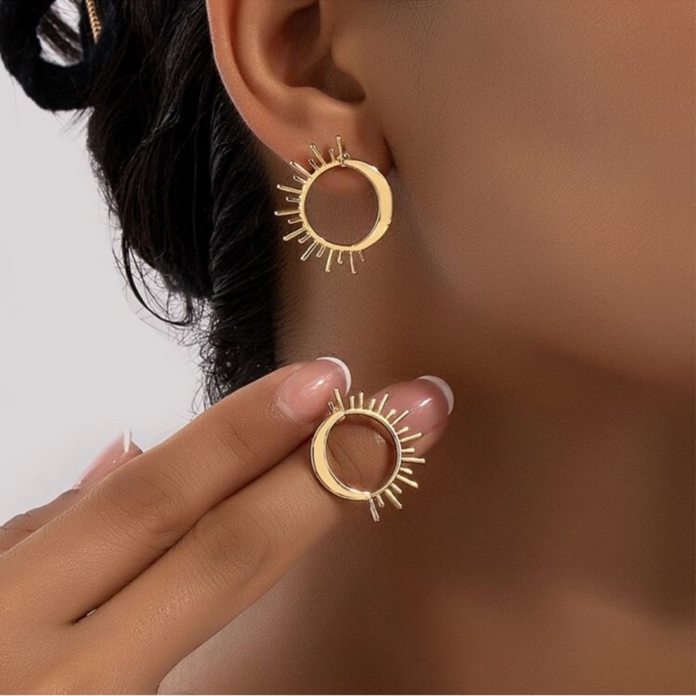 Gold Sunburst Stud Earrings